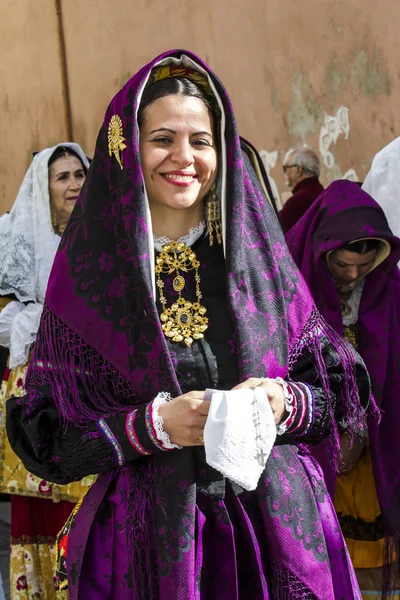 Portrait in traditional Sardinian costume — Stock Photo, Image
