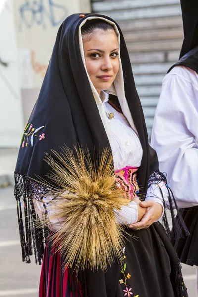 Retrato em traje tradicional da Sardenha — Fotografia de Stock