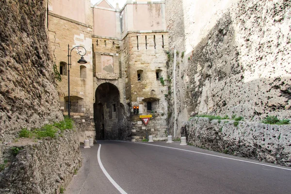 Cagliari San Pancrazio Gate Entré Till Stadsdelen Castello Sardinien Stockfoto