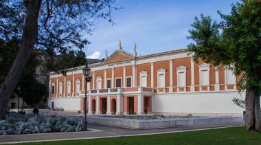 Cagliari: içinde kamu bahçeleri - Sardunya Belediye Sanat Galerisi