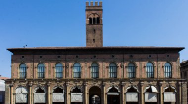 BOLOGNA, İtalya - 22 Temmuz 2017 Piazza Maggiore - Emilia Romagna