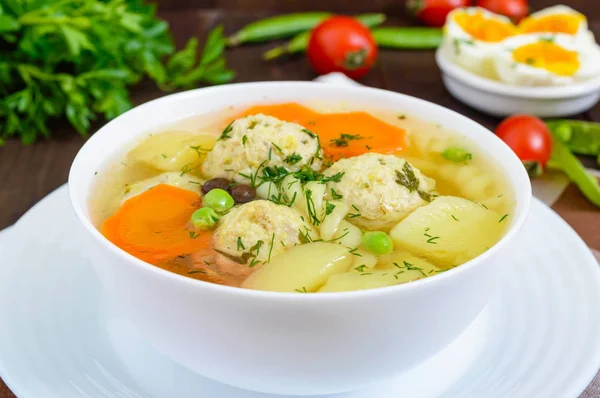 Light dietary soup with meat balls, vegetables, fusilli — Stock Photo, Image