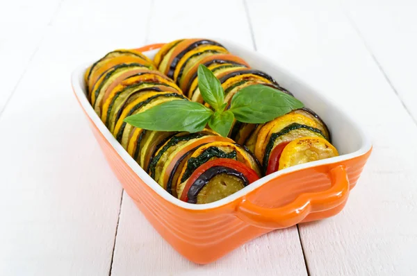 Ratatouille - grönsaker skålen av zucchini, tomater, aubergine — Stockfoto