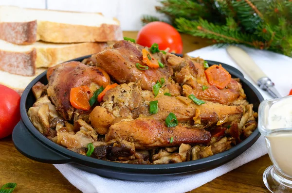 Carne Coelho Macia Com Cogumelos Florestais Prato Dietético — Fotografia de Stock