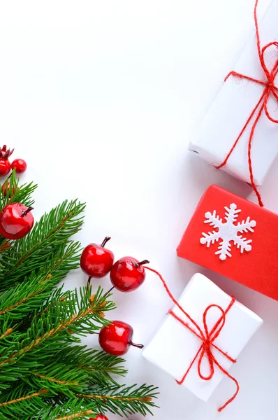 Рождество Новый Год Праздничное Прошлое Подарочные Коробки Зеленые Ели Декоративные — стоковое фото