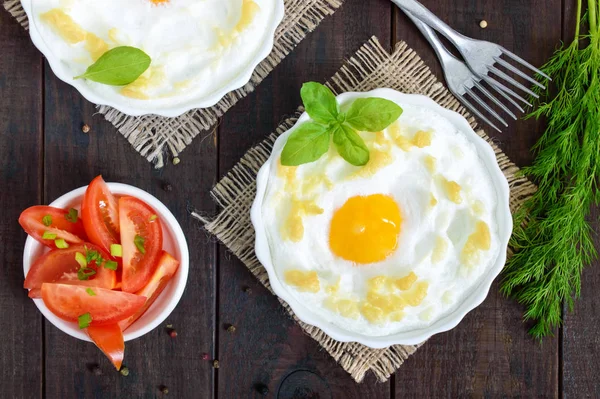 Λεπτή Ψημένο Αυγό Orsini Αυγά Στο Cloud Γαλλικό Πρωινό — Φωτογραφία Αρχείου
