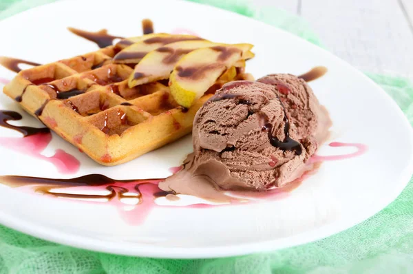 Crispy Belgian Waffle Pieces Pear Berry Chocolate Syrup Ice Cream — Stock Photo, Image