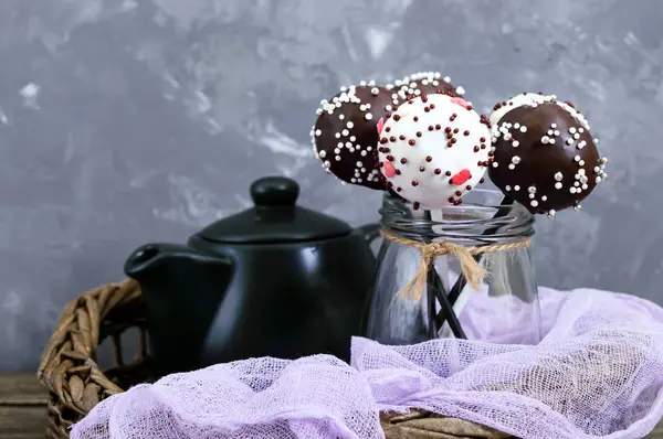 Торт Являється Кругла Цукерка Паличці Шоколадній Глазурі — стокове фото