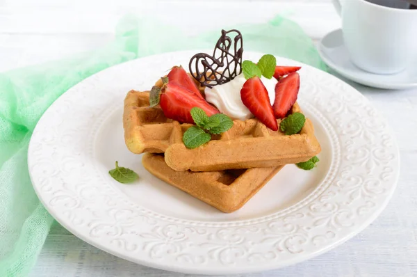 Whole Wheat Belgian Waffles Whipped Cream Freshly Chopped Strawberries Mint — Stock Photo, Image