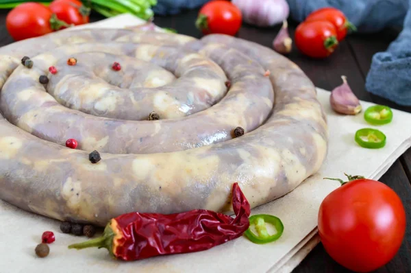 Homemade Sausage Ring Raw Home Made Sausage Wooden Table Ready — Stock Photo, Image