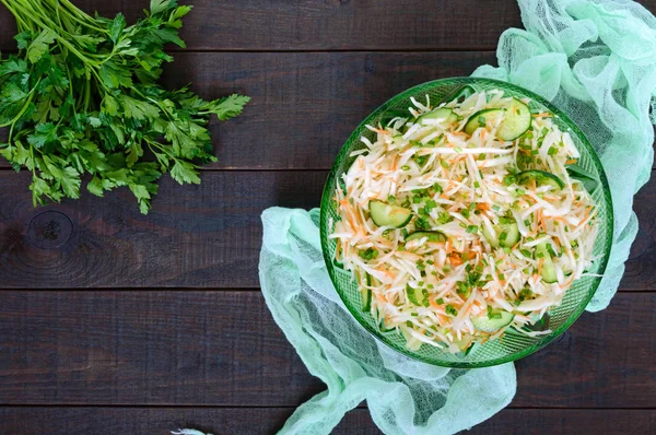 Dietary Salad Cabbage Cucumber Carrot Greens Juicy Spring Salad Fresh — Stock Photo, Image