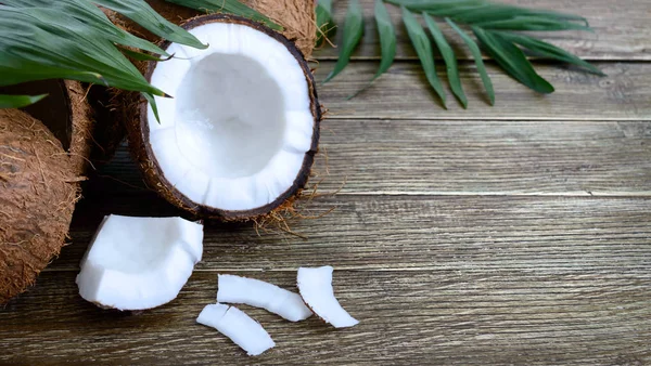 Coconut Whole Coconut Shell Coconut Flakes Green Leaves Wooden Background — 스톡 사진