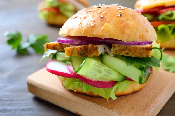 Homemade Bun Turkey Breast Vegetables Herbs Wooden Board Sandwich Lunch — Stock Photo, Image