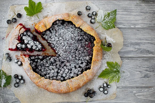 Summer vegetarian food, summer delicious berry pie — Stock Photo, Image