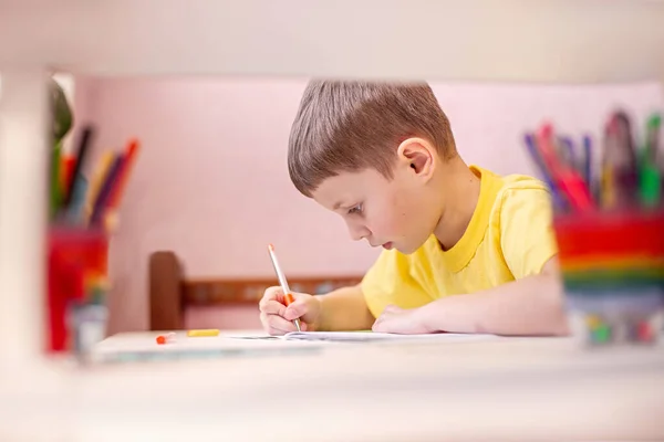 Enfant Qui Fait Ses Devoirs Apprendre Maison Concept Auto Quarantaine — Photo