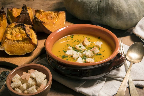 Minestra di zucca autunnale