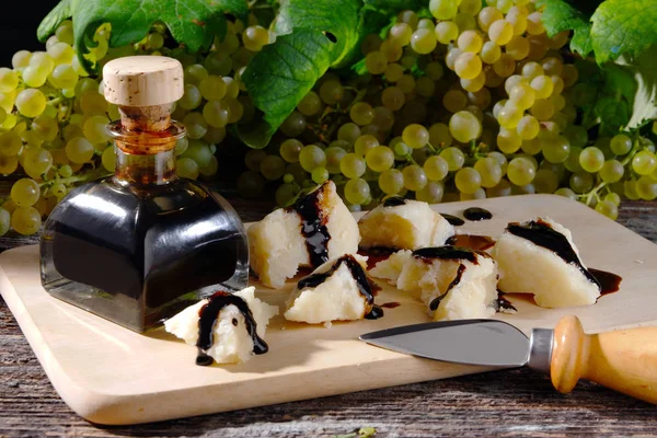 Aceto balsamico e parmiggiano