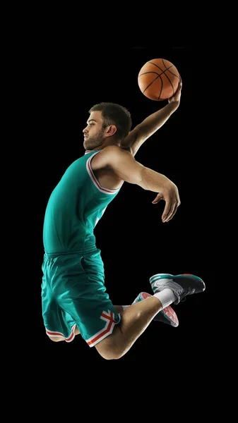 Un jugador de baloncesto saltar aislamiento — Foto de Stock
