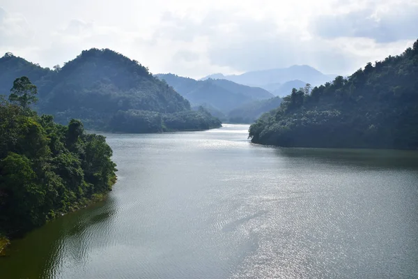 Hala Bala Milli Parkı, Yala Tayland giden yol.