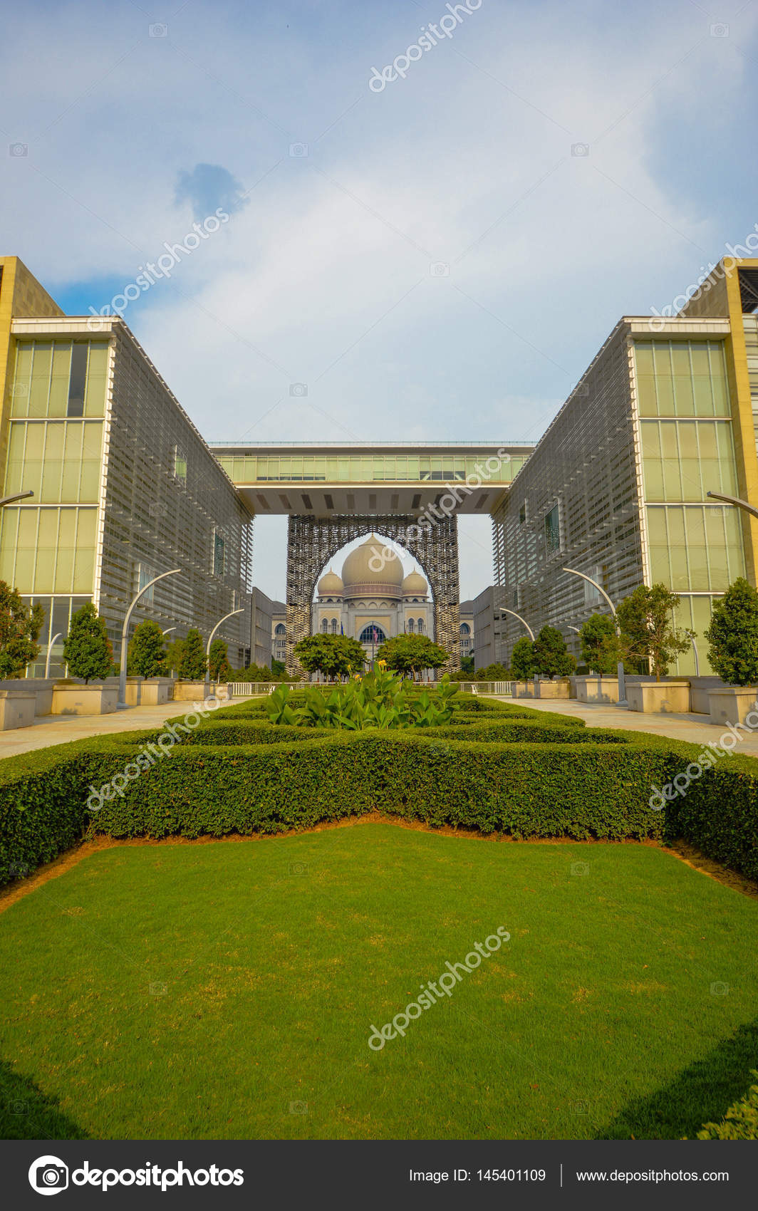 The Federal Court Of Malaysia Or Istana Mahkamah Putrajaya Malaysia Stock Editorial Photo C Rosnun Gmail Com 145401109