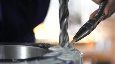 Bir Matkap Freze tezgahı üzerinde monte