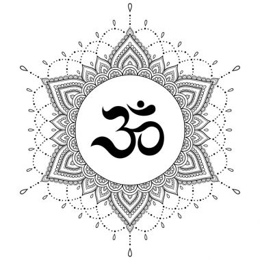 Bir mandala şeklinde dairesel desende. OM dekoratif sembolü. Mehndi tarzı. Antik Hindu mantra OM ile oryantal tarzda dekoratif desen Hint tarzı kına dövme deseni.