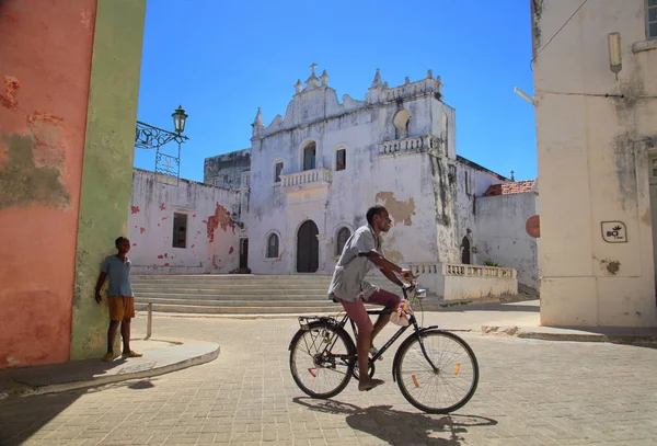  Yerel halkın Mozambik Adası