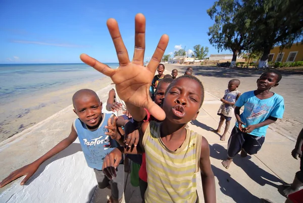 Helyi gyerekeknek Mozambikban — Stock Fotó