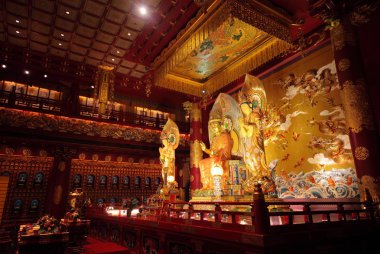 Buddha Tooth Relic tapınak içinde.