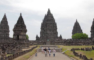 insanlar Prambanan tapınaklar