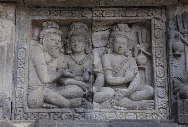 Yardım Masası Prambanan Tapınağı