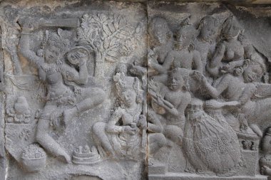 Yardım Masası Prambanan Tapınağı