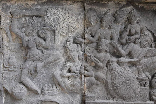 Opluchting panel van Prambanan tempel — Stockfoto