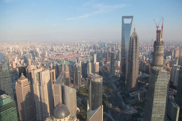 Moderne gebouwen in shanghai — Stockfoto