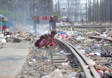 Çocuklar içinde Mumbai'dan gecekondu