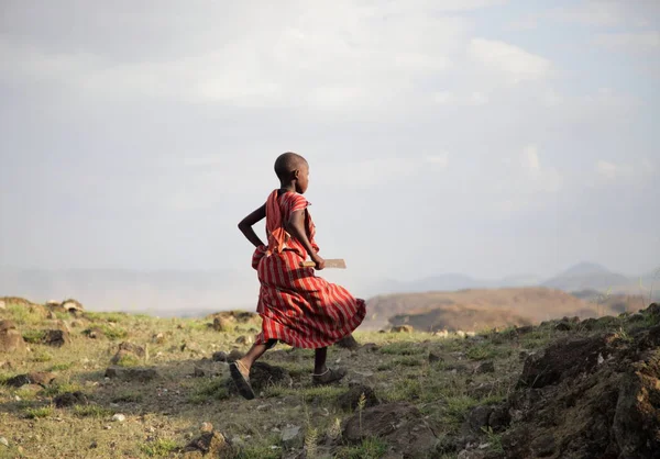 Niños en pueblos maasai — Foto de Stock