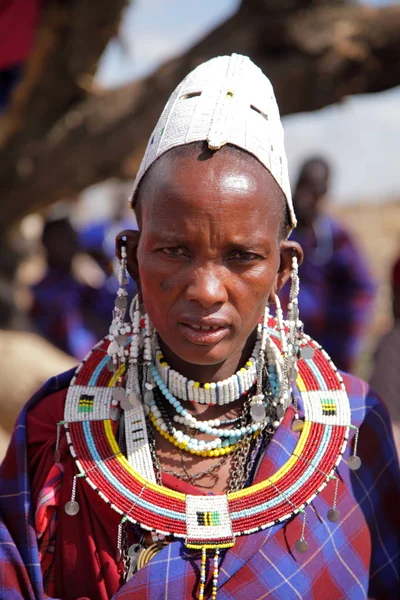 マサイ族の村の女 — ストック写真