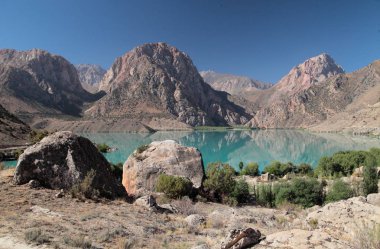 Lake Iskanderkul (İskender Kul)