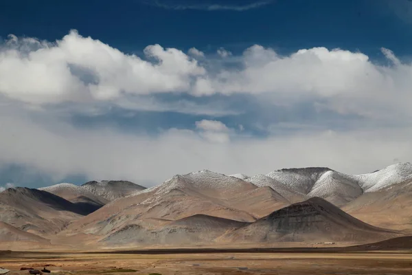 Prachtige Pamir bergen — Stockfoto