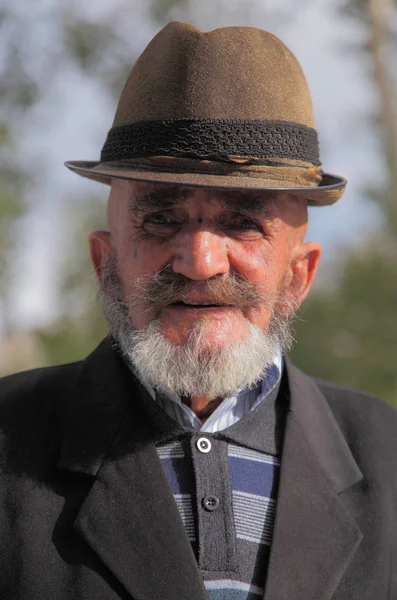 Homem sênior de chapéu — Fotografia de Stock