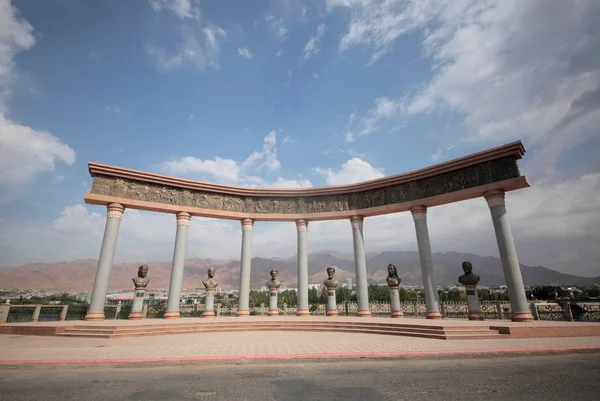 Viejo castillo en Khujand — Foto de Stock