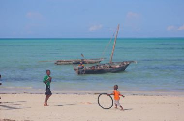 çocuklar beach Zanzibar Adası