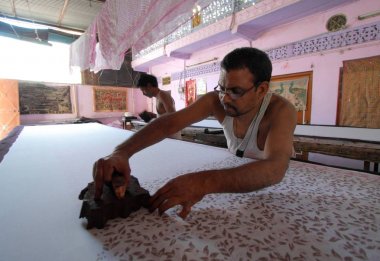 Amber (Jaipur banliyösü) tanımlanamayan Tekstil işçi. Hindistan. Rajasthan eyalet