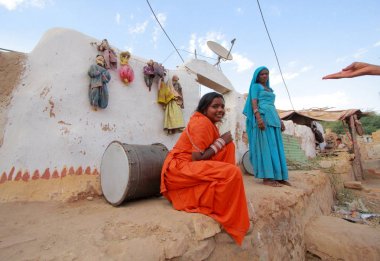 Yerel Jaisalmer kadınlarda.