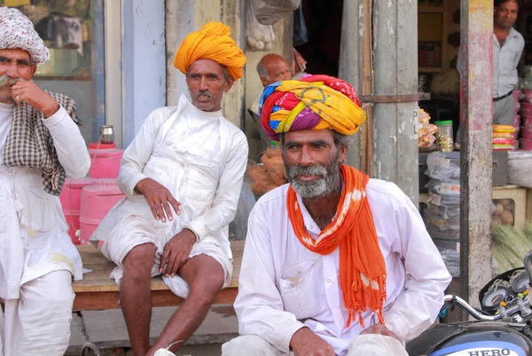 Lokala tribal män i Ajmer — Stockfoto