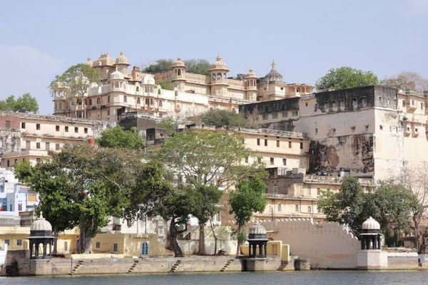 Вид на городской дворец Удайпур — стоковое фото