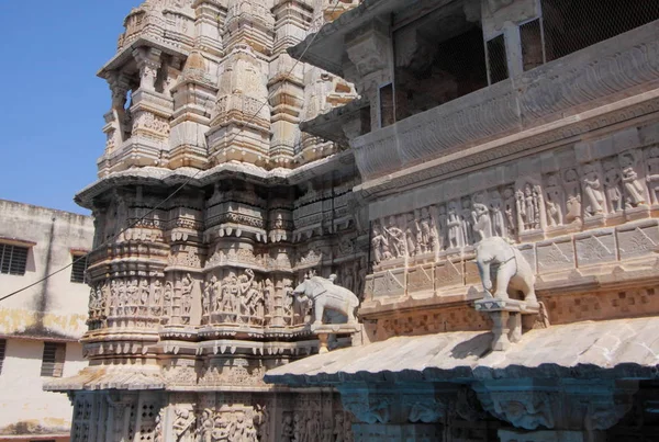 Detalj av templet i Udaipur — Stockfoto