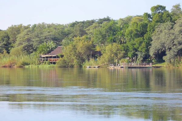 Okavango Nehri, Ngepi kampı