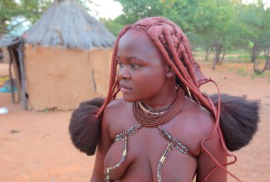 Yerel kadın köy Himba kabilesi