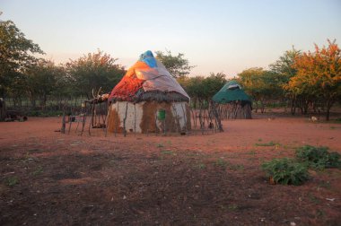  Köy Himba kabilesi (Kunene bölgesi)